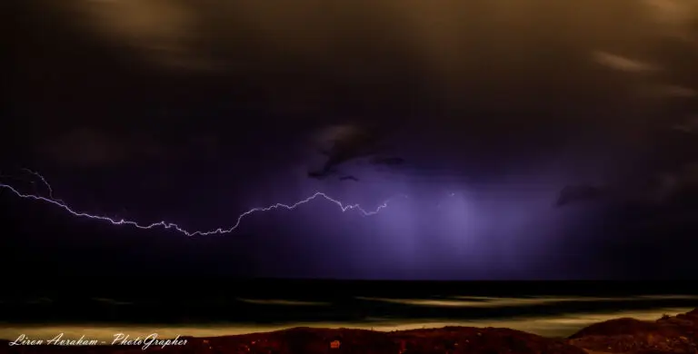 ברק-בחוף-הים